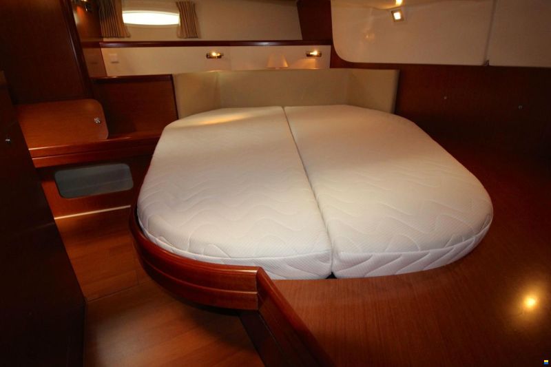Beneteau Oceanis 46