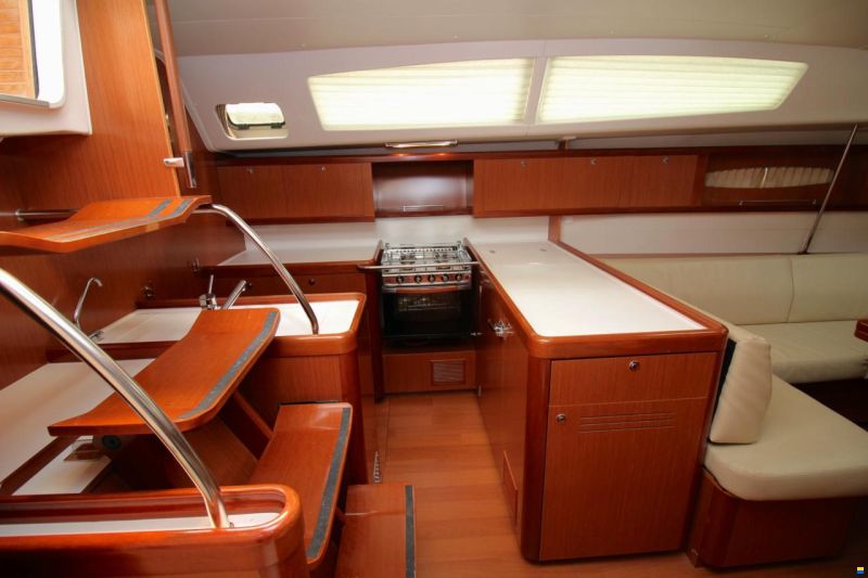 Beneteau Oceanis 46