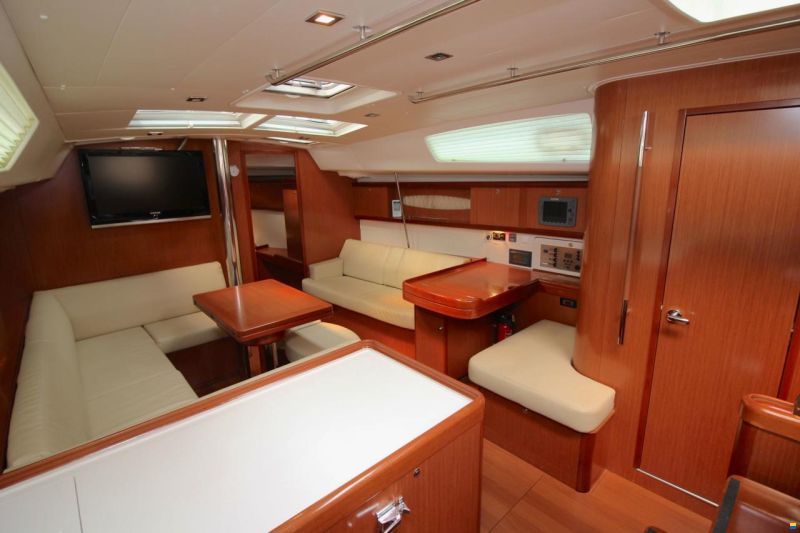 Beneteau Oceanis 46