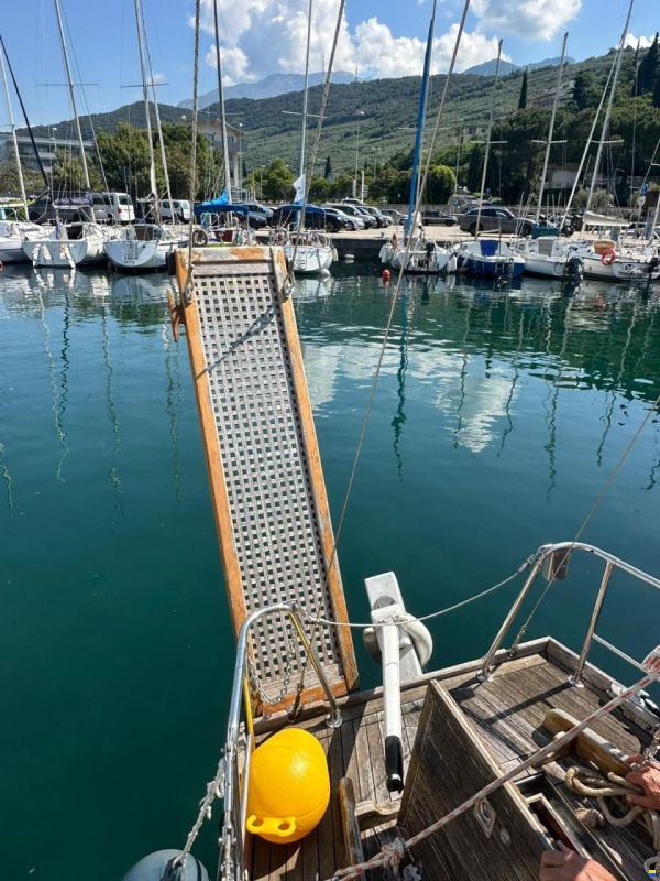 Cutter Chris Barca a Vela Cutter Chris