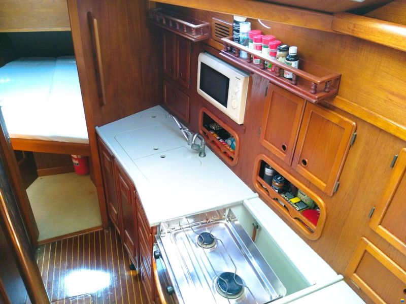 Nauticat 37