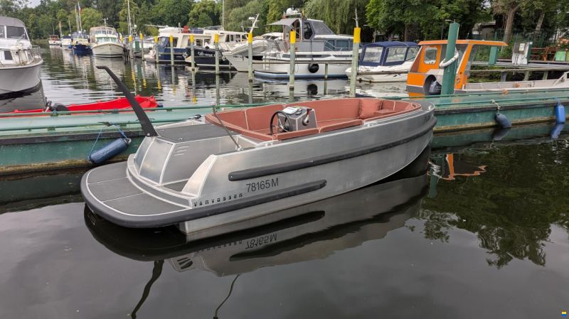 VanVossen 650 Sporttender