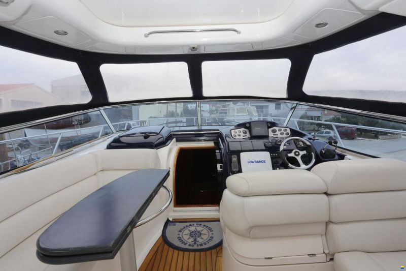 Sealine S43 Sports Cruiser