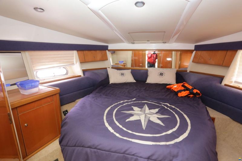 Sealine S43 Sports Cruiser