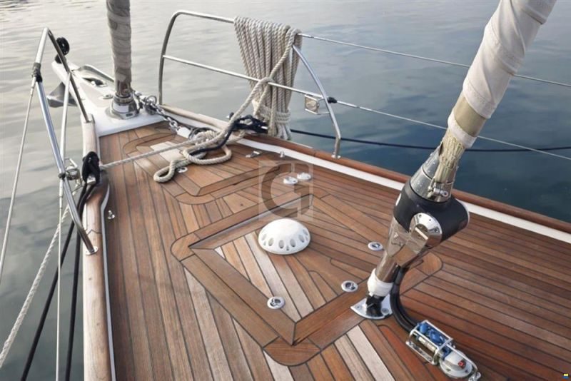 Hallberg-Rassy 57