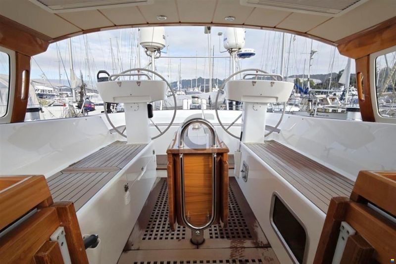 Hallberg-Rassy 57