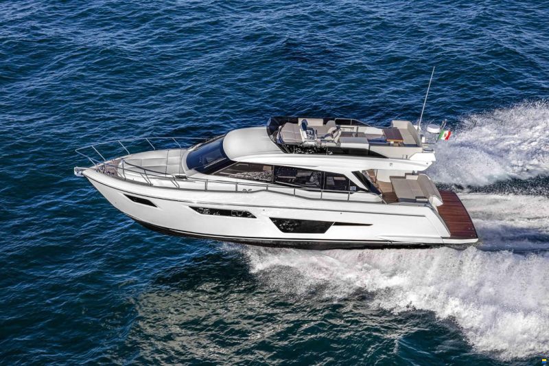 Ferretti 500