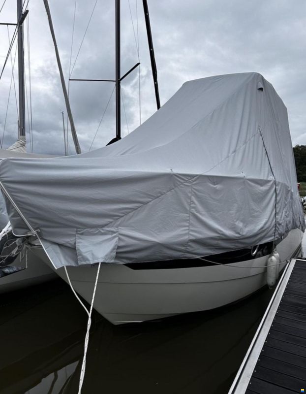 Galeon 300 Fly