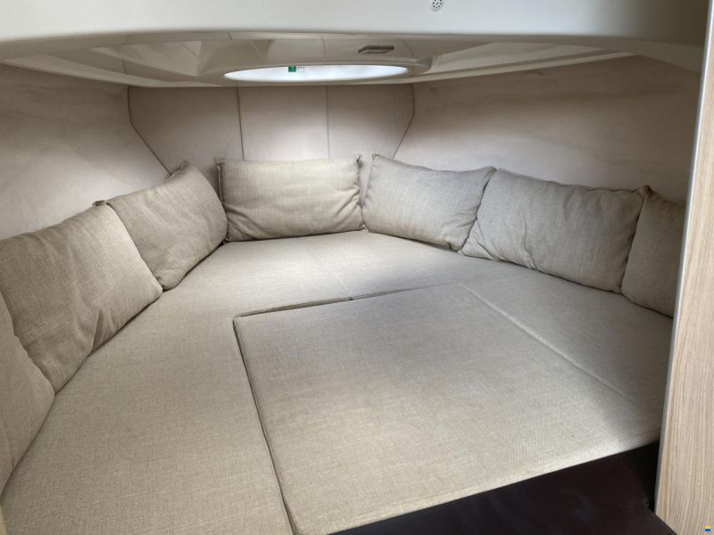 Cranchi Endurance 27
