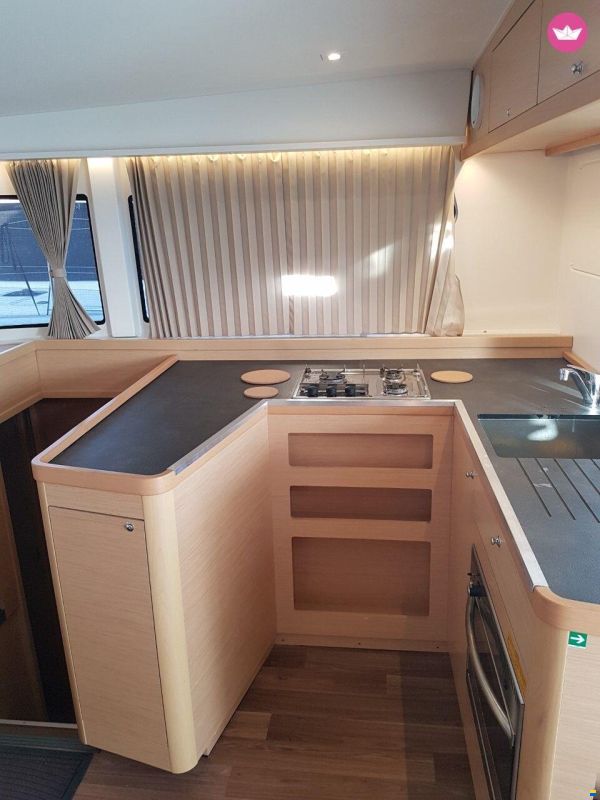Lagoon 42