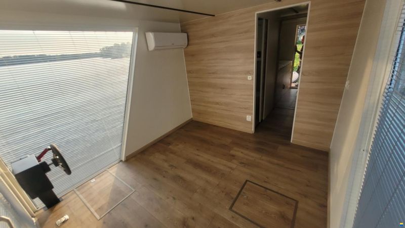 HOUSEBOAT SCHAB 12,1x3m