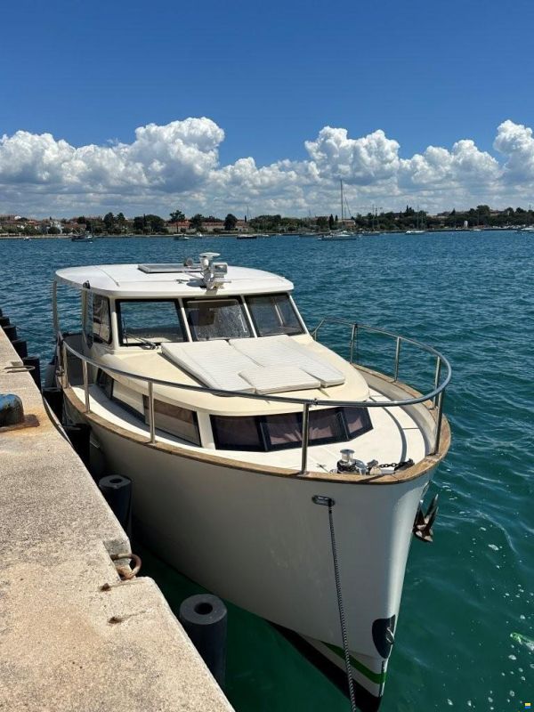 Greenline 33