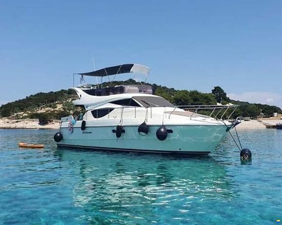Ferretti 460 Fly