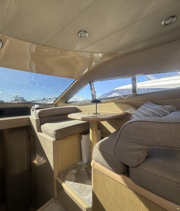 Ferretti 460 Fly