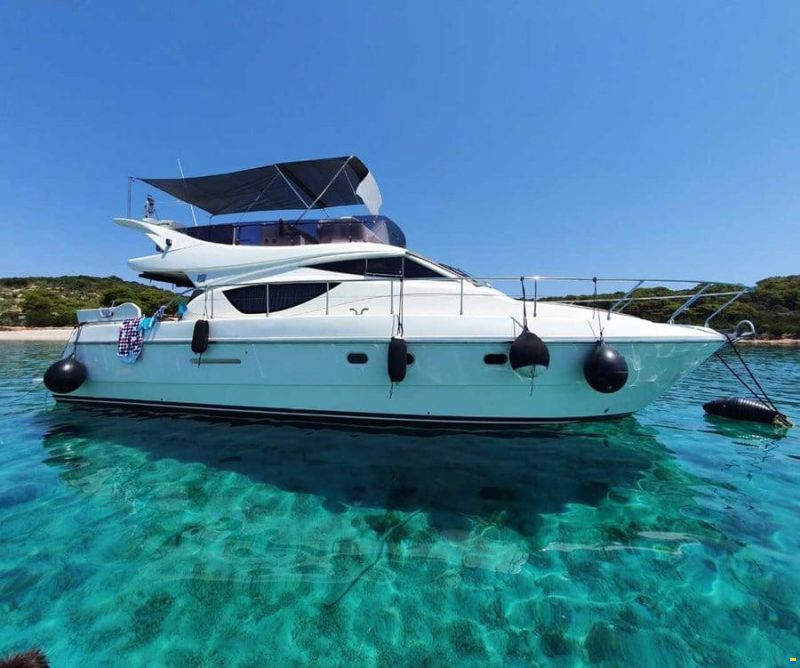Ferretti 460 Fly