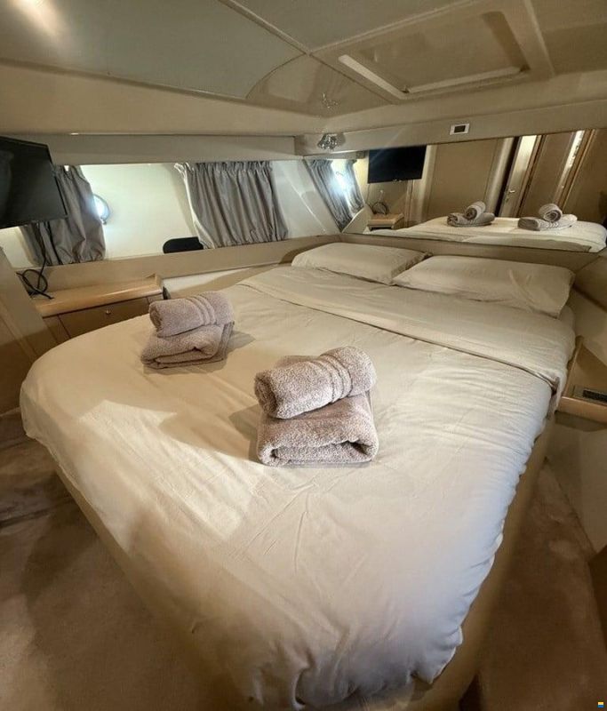 Ferretti 460 Fly