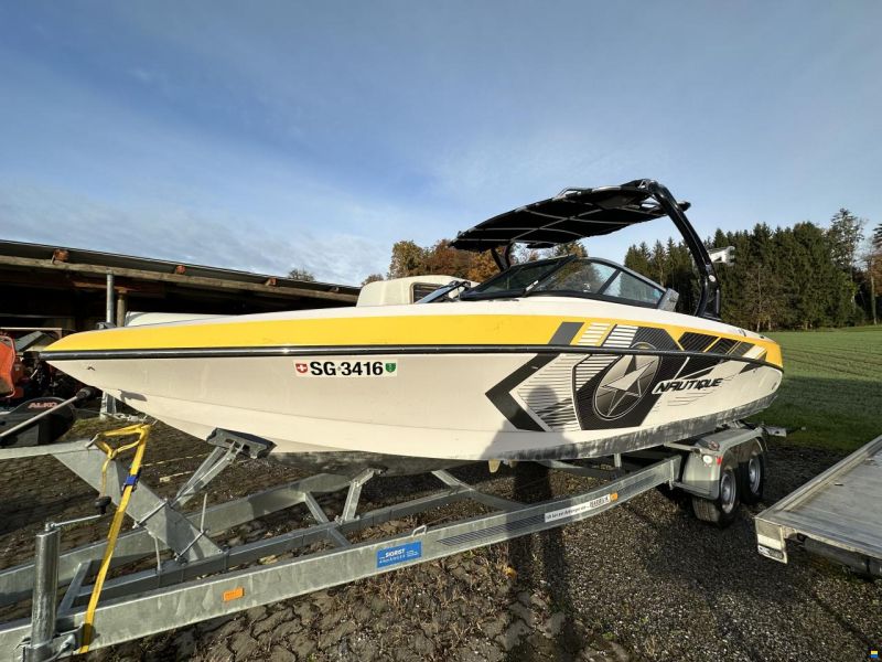 Nautique Correct Craft Nautique 226