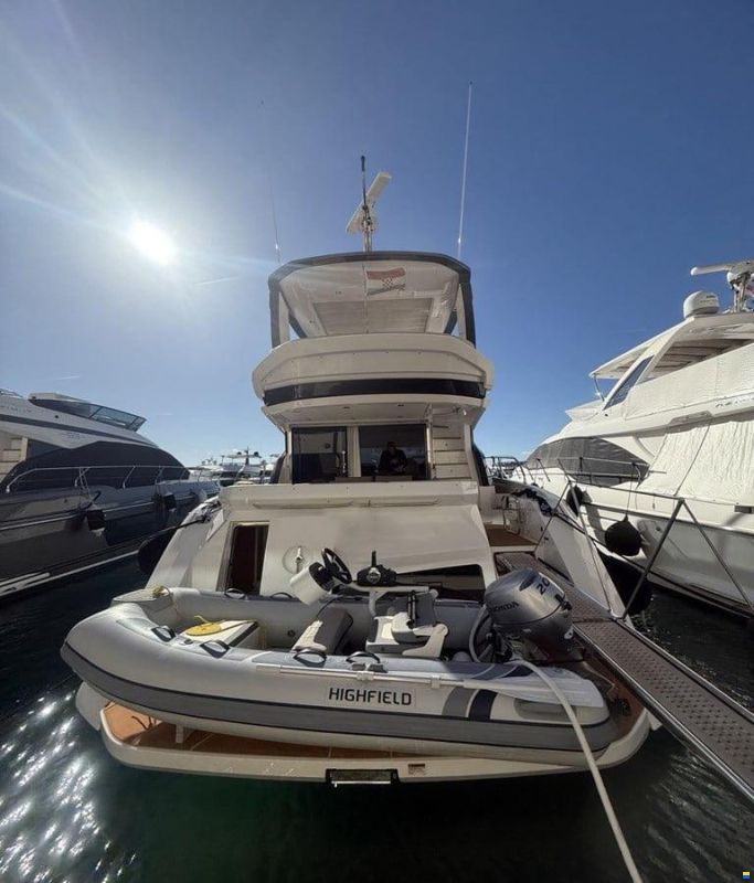 Azimut 53 Fly