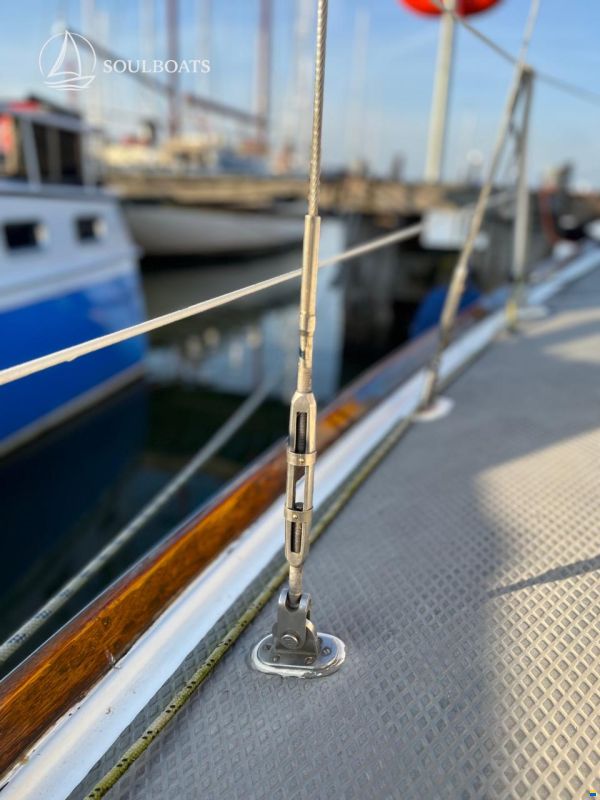 Alpha 32, Van de Stadt, ANGEBOT