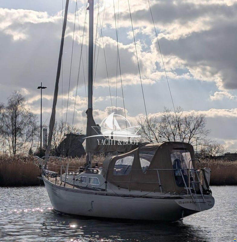 Bianca Commander 31