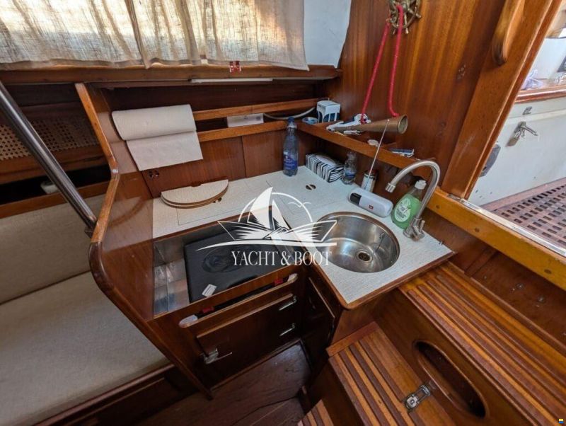 Bianca Commander 31