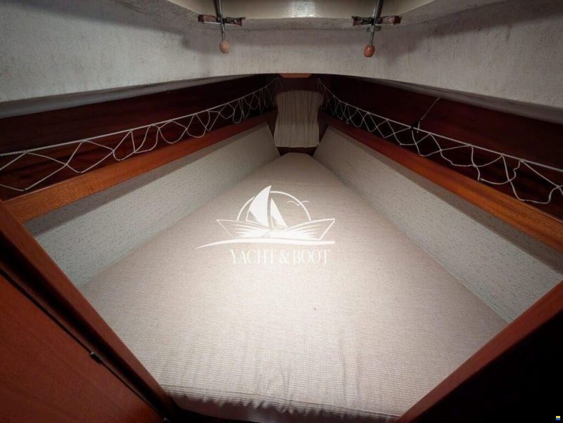 Bianca Commander 31