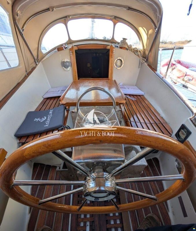 Bianca Commander 31