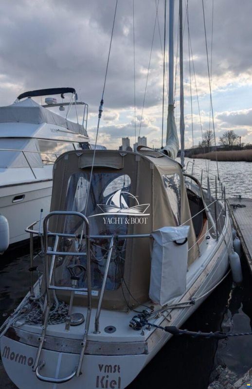 Bianca Commander 31