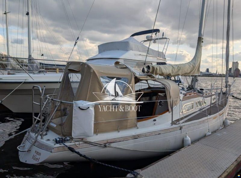 Bianca Commander 31