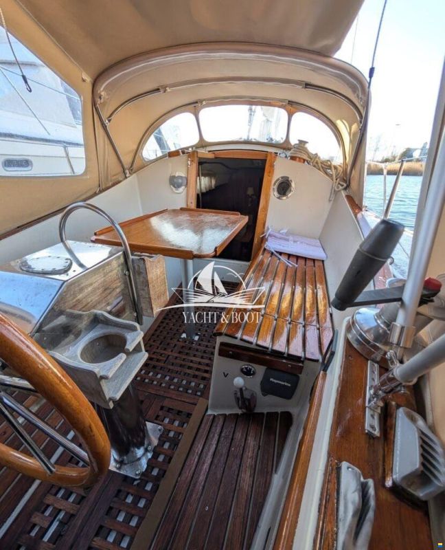 Bianca Commander 31