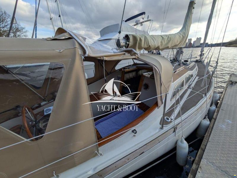 Bianca Commander 31