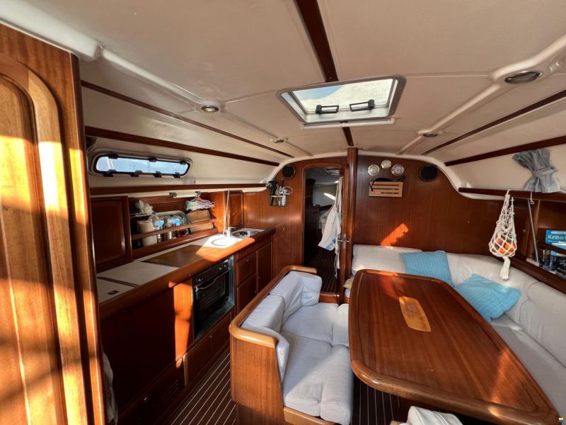 Bavaria 38 Holiday