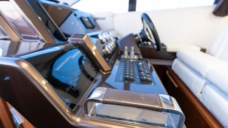 Galeon 420 Fly