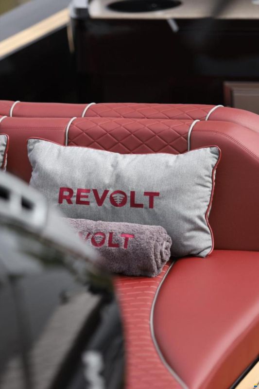 Revolt Comfort 47