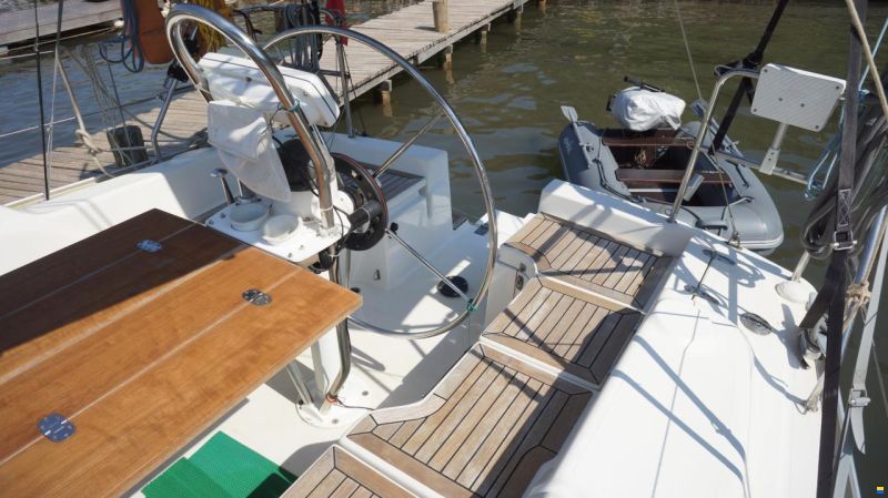 Hanse 342
