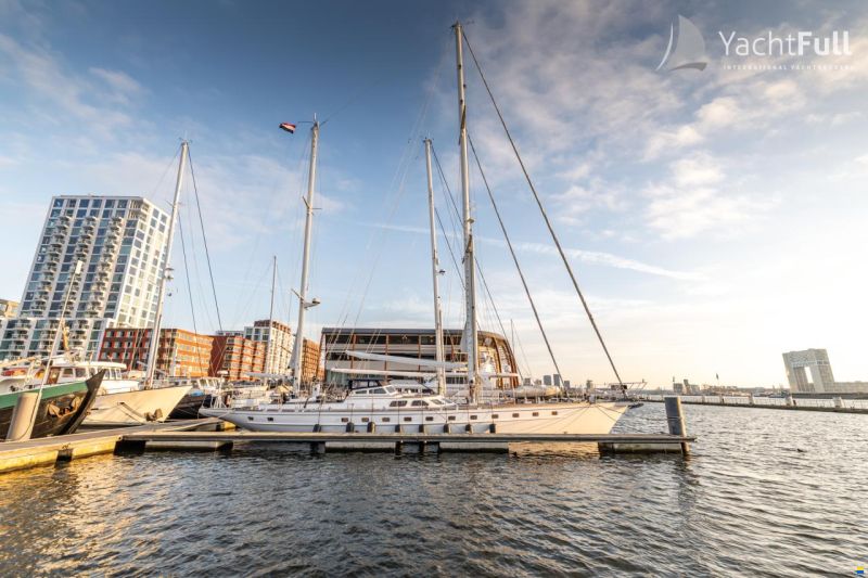 Van Dam Nordia 82 Ketch