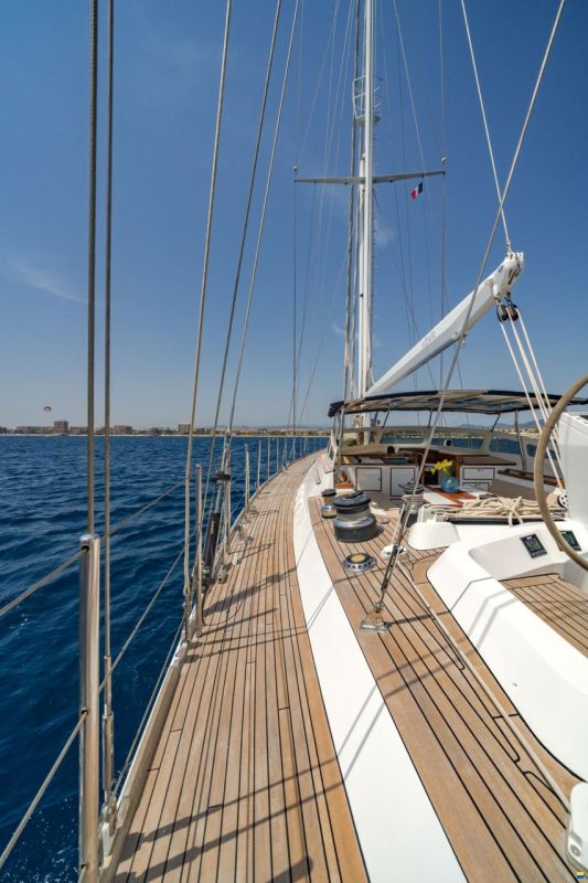 Van Dam Nordia 82 Ketch