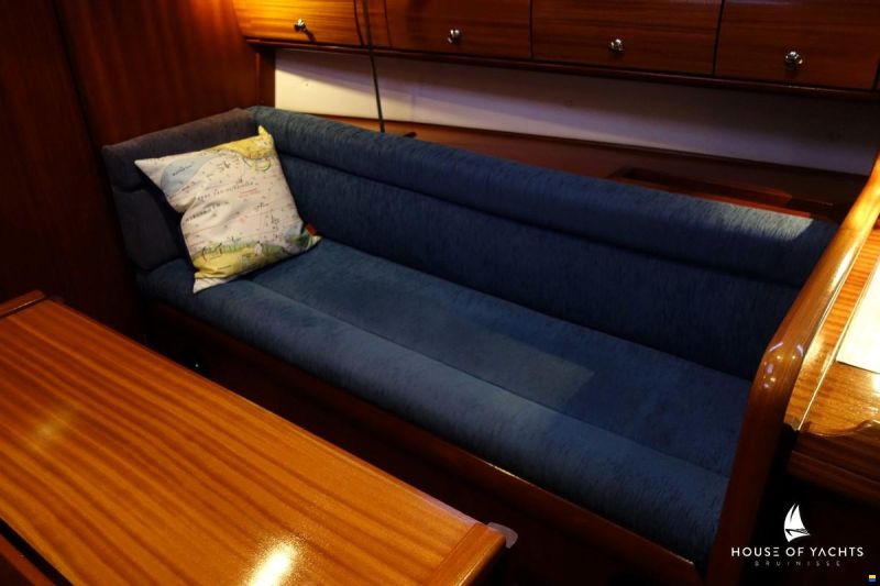 Bavaria 32