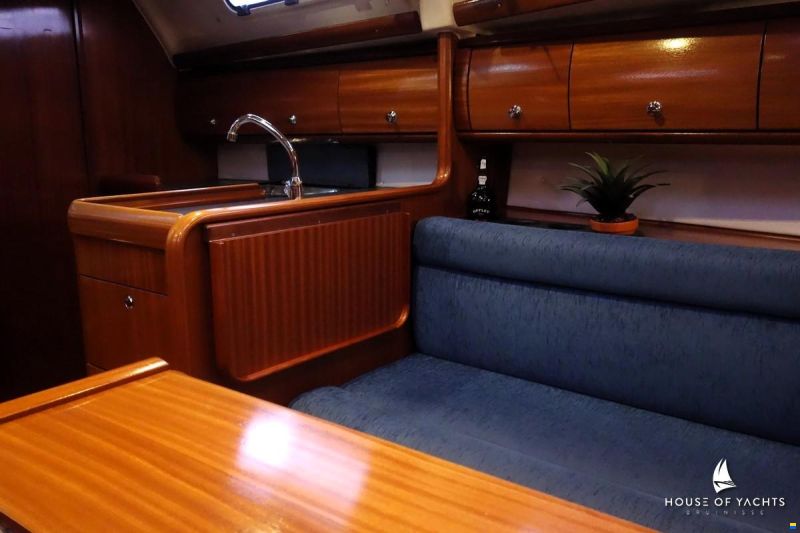 Bavaria 32
