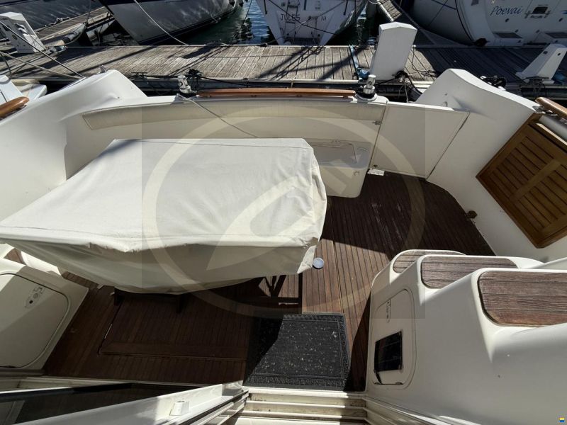 Prestige 36