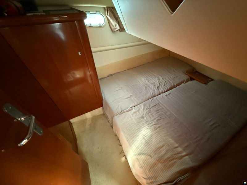 Prestige 36