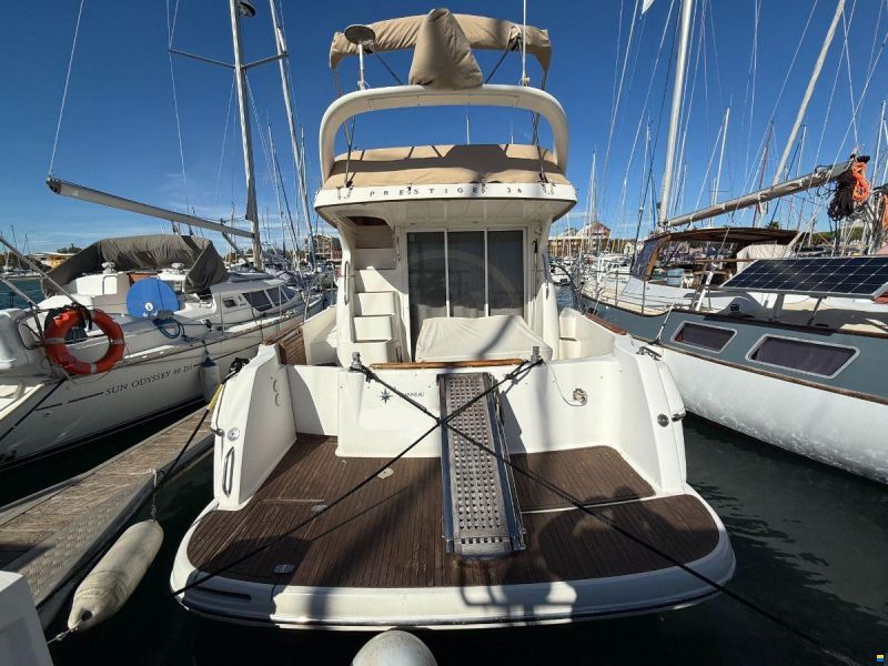 Prestige 36