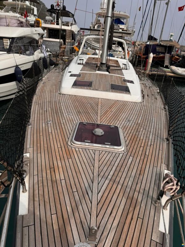 Beneteau Oceanis 58