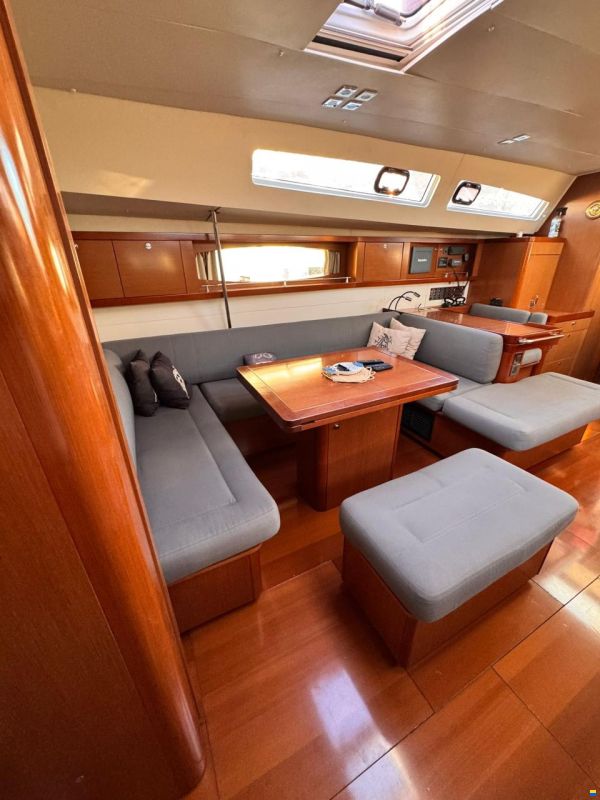 Beneteau Oceanis 58