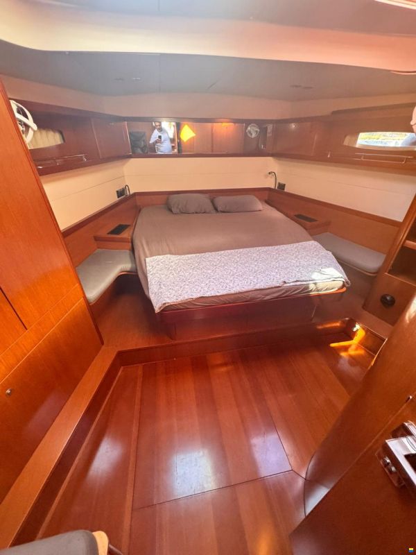 Beneteau Oceanis 58