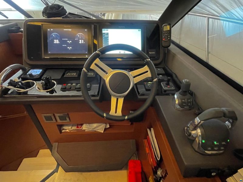 Prestige 460 Fly
