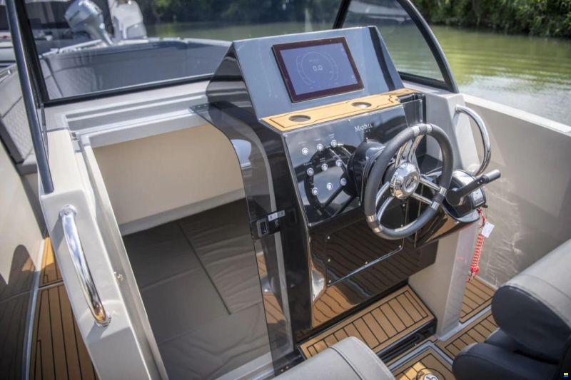 Maxima 700 Sport