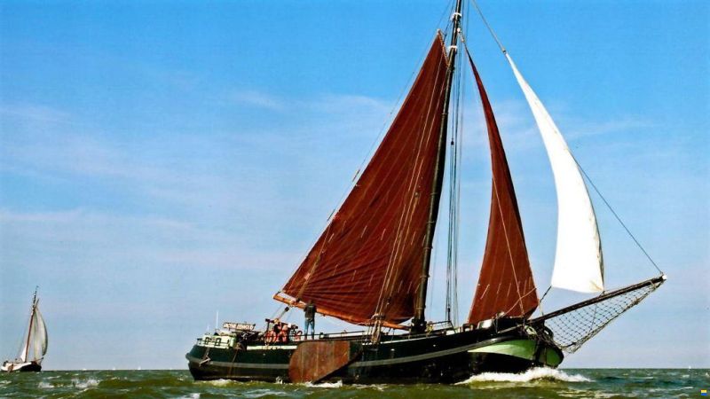 Tjalk Woonschip ex charter