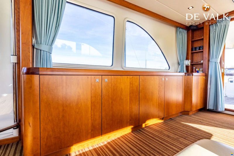 Vennekens Trawler 1800