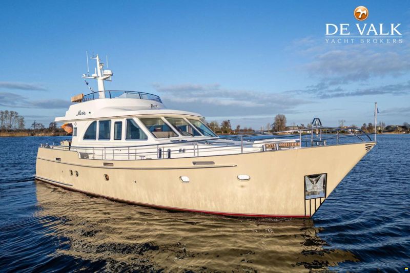 Vennekens Trawler 1800